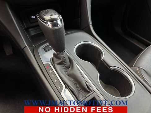 Used 2020 Chevrolet Equinox LT w/ Midnight Edition image 29