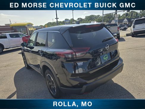 Used 2025 Nissan Rogue SV FWD image 5