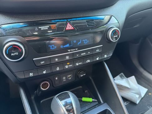 Used 2020 Hyundai Tucson Ultimate w/ Cargo Package FWD image 18