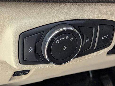 Used 2017 Lincoln MKC Reserve image 17