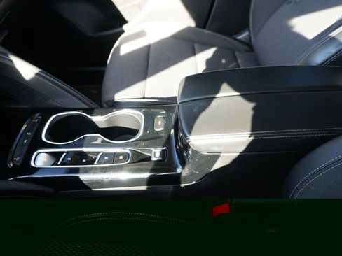 Used 2023 Buick Envision Preferred image 27