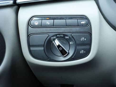 Used 2024 INFINITI QX50 Luxe image 18