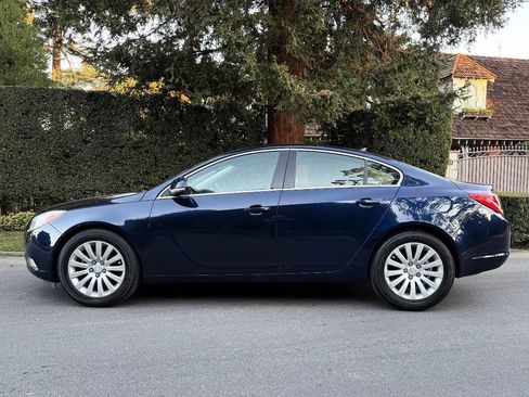 Used 2012 Buick Regal Leather image 3