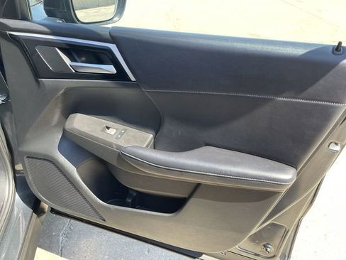 Used 2024 Mitsubishi Outlander SE FWD image 16