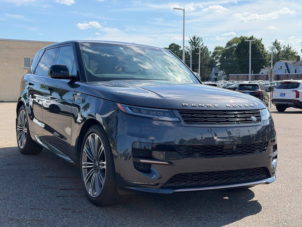 Used 2024 Land Rover Range Rover Sport Dynamic SE AWD/4WD image 7