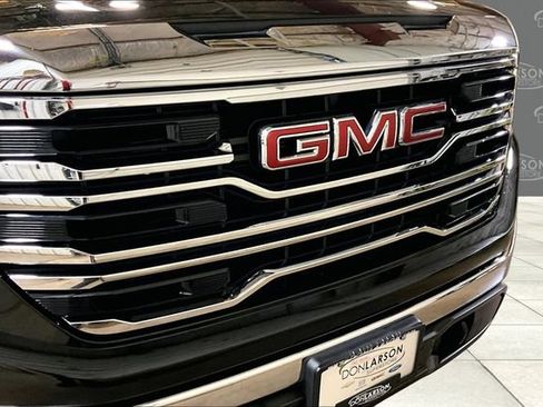 Used 2026 GMC Sierra 1500 SLT AWD/4WD image 11