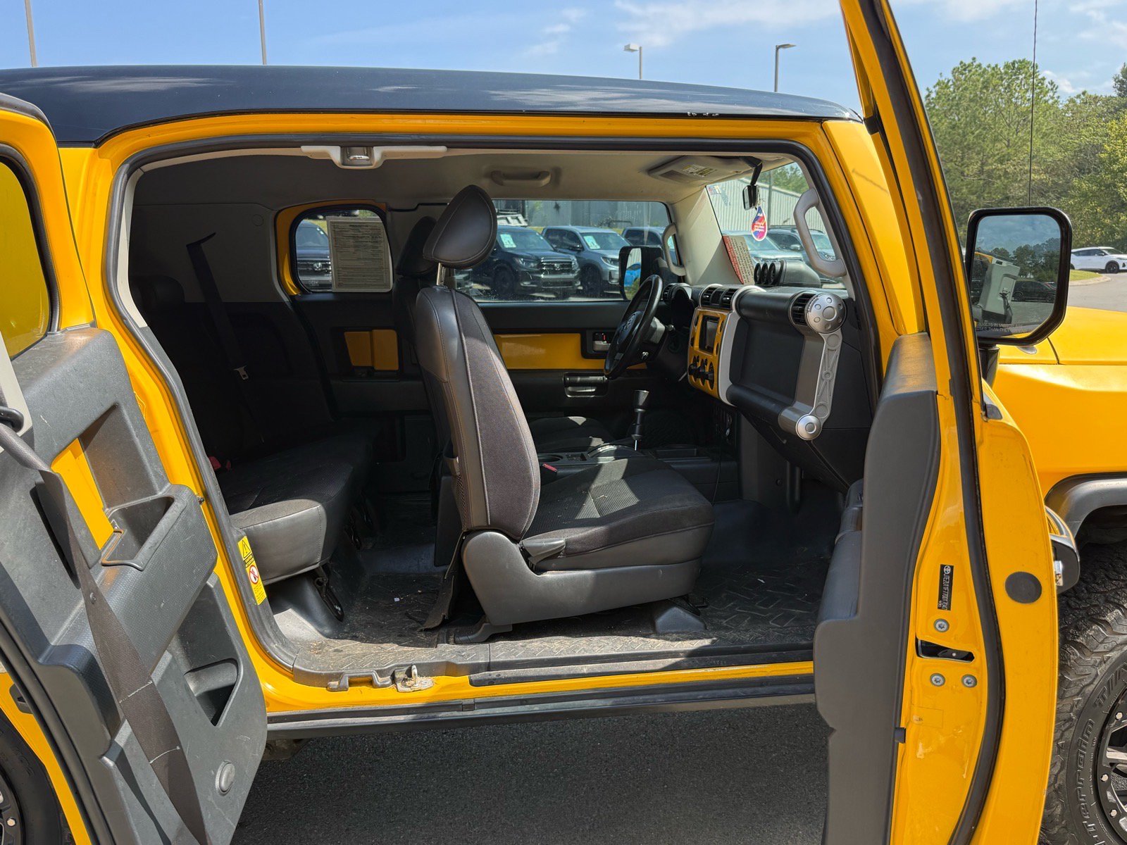 Used 2007 Toyota FJ Cruiser 2WD image 14