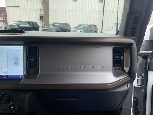Used 2023 Ford Bronco Outer Banks image 20