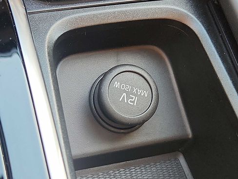 Certified 2024 Volvo XC90 B6 Plus AWD/4WD image 25