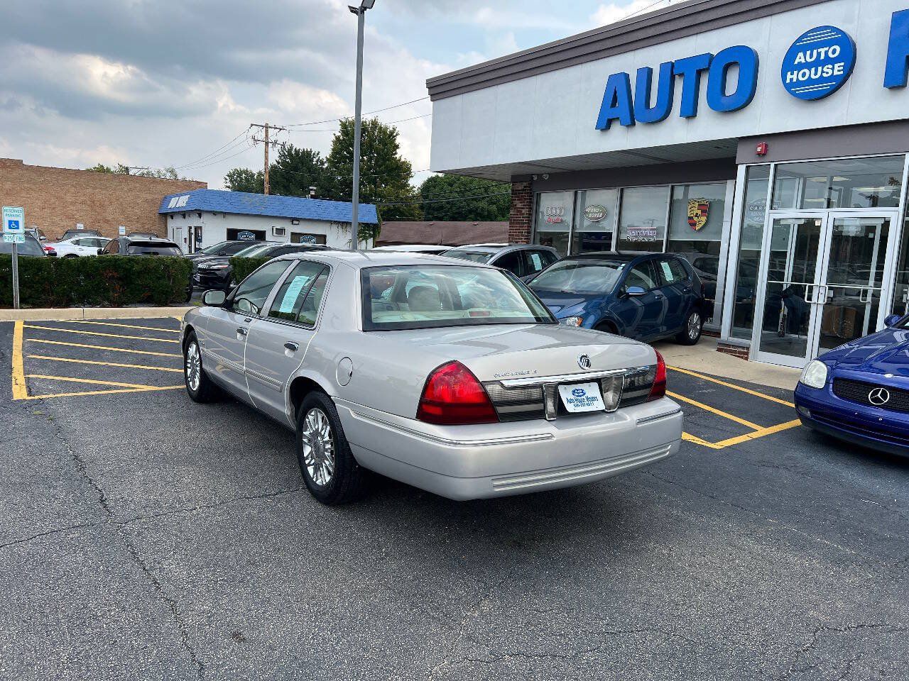 Used 2010 Mercury Grand Marquis LS RWD image 12