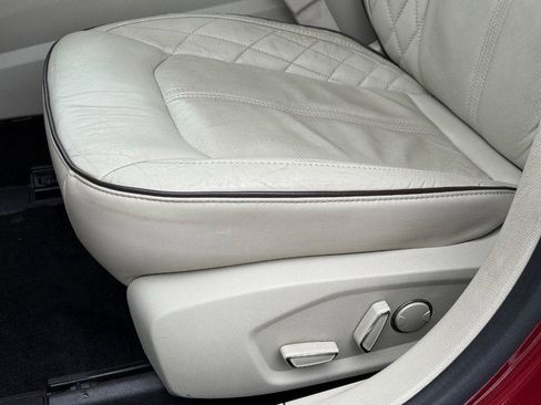 Used 2017 Ford Fusion Platinum image 29