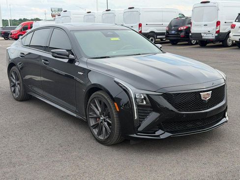 Used 2026 Cadillac CT5 V AWD/4WD image 3