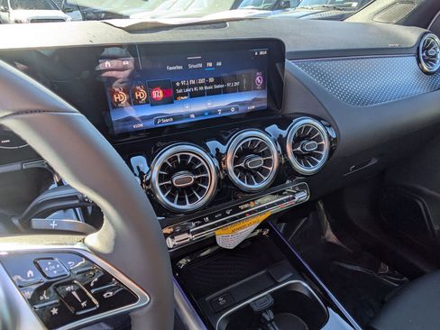 New 2025 Mercedes-Benz GLA 250 4MATIC image 10