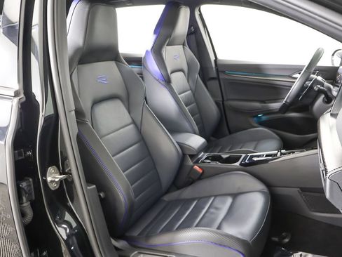 Used 2024 Volkswagen Golf R AWD/4WD image 30