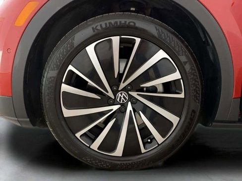 Used 2024 Volkswagen ID.4 S image 28