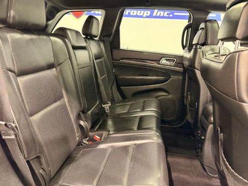 Used 2018 Jeep Grand Cherokee Overland AWD/4WD image 14