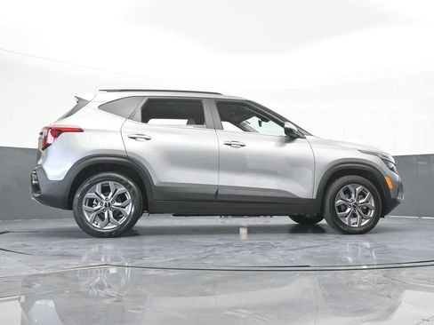 Used 2024 Kia Seltos S FWD image 61