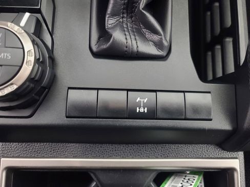 Used 2025 Toyota 4Runner TRD Off-Road image 35