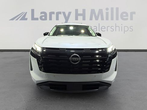 New 2026 Nissan Pathfinder SL image 8