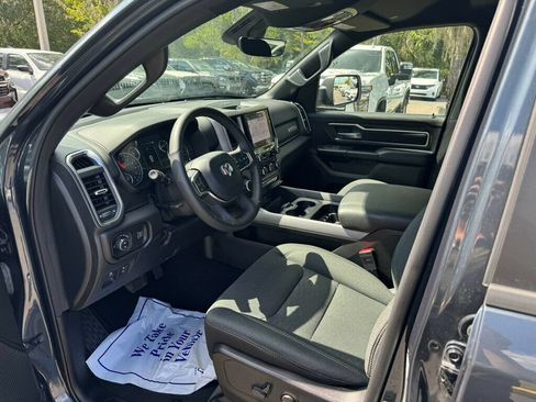 Used 2025 RAM 1500 Big Horn AWD/4WD image 3