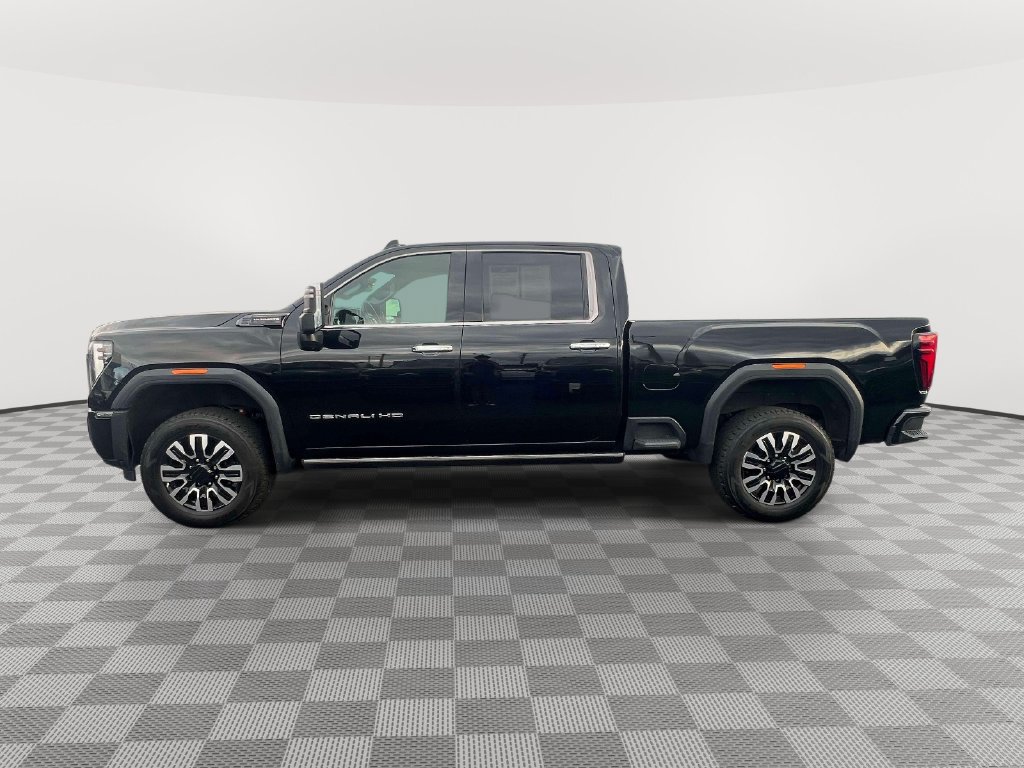 Used 2024 GMC Sierra 2500 Denali Ultimate AWD/4WD image 8