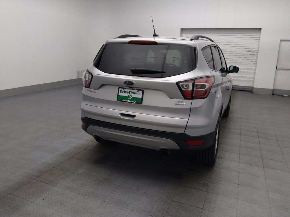 Used 2017 Ford Escape SE w/ Equipment Group 201A FWD image 7