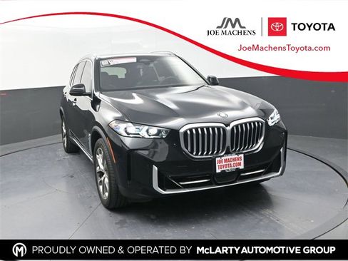 Used 2024 BMW X5 xDrive40i w/ Premium Package image 1
