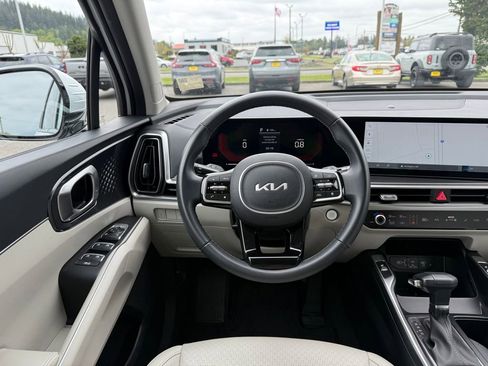 Certified 2025 Kia Sorento S FWD image 29