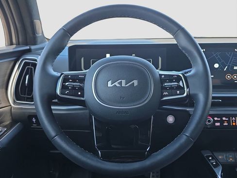 Used 2025 Kia Sorento SX Prestige image 9