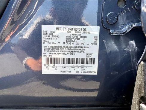 Certified 2021 Ford Explorer XLT w/ Equipment Group 202A image 34