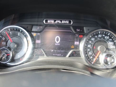 Used 2020 RAM 5500 Tradesman w/ Safety Group image 14