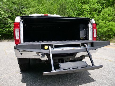 Used 2021 Ford F250 Lariat w/ Lariat Ultimate Package image 33