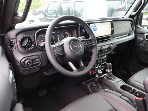 Used 2026 Jeep Wrangler Unlimited Rubicon w/ Xtreme 35 Tire Package AWD/4WD image 16