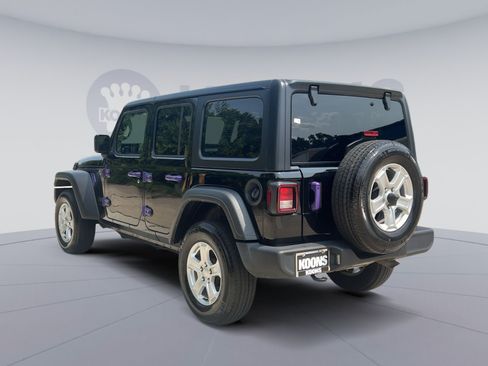 Used 2023 Jeep Wrangler Unlimited Sport AWD/4WD image 4