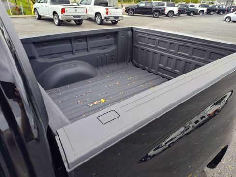 Used 2022 GMC Canyon Denali image 15