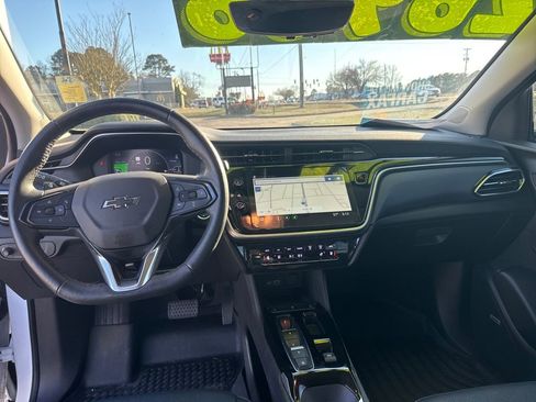 Used 2023 Chevrolet Bolt EUV Premier w/ Sun & Sound Package image 22