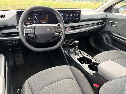 Used 2025 Kia K4 FWD image 22