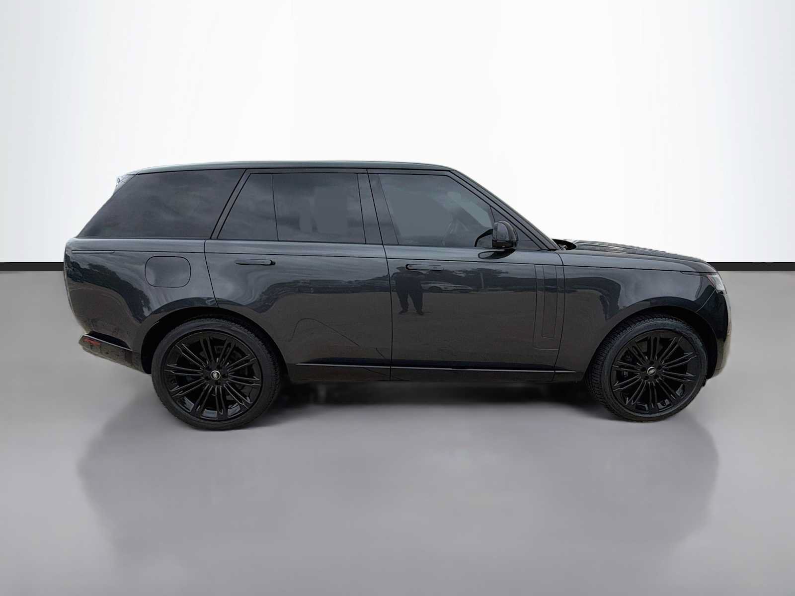 Certified 2024 Land Rover Range Rover SE AWD/4WD image 7