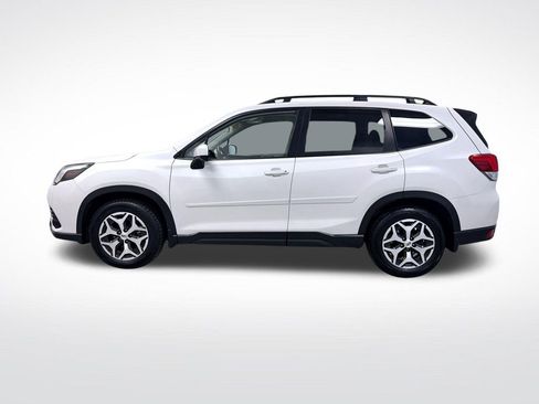 Used 2024 Subaru Forester Premium AWD/4WD image 10
