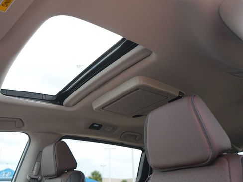 Used 2026 Honda Odyssey Elite image 24