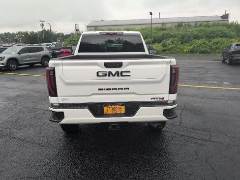 Used 2024 GMC Sierra 2500 AT4 w/ Snow Plow Prep/Camper Package AWD/4WD image 4