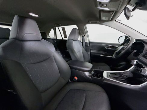 Certified 2025 Toyota RAV4 XLE FWD image 41