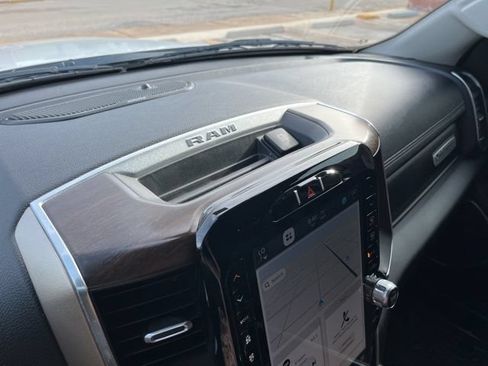 Used 2022 RAM 1500 Laramie AWD/4WD image 21
