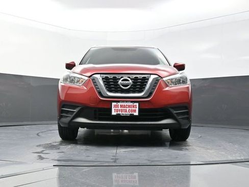 Used 2018 Nissan Kicks SV image 29