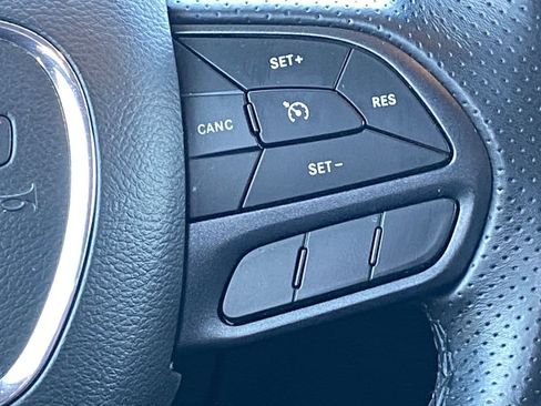 Used 2025 Dodge Durango GT RWD image 27
