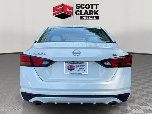 Used 2025 Nissan Altima 2.5 SL FWD image 5