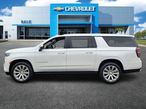 Used 2023 Chevrolet Suburban Premier w/ Premium Package 2 image 6