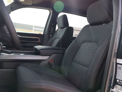 New 2026 RAM 1500 4x4 Crew Cab image 8
