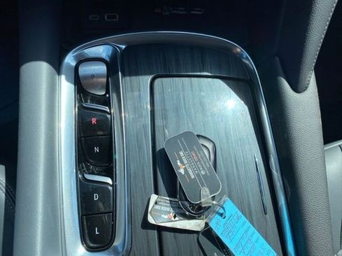 Used 2023 Buick Enclave Essence w/ Sport Touring Edition image 26