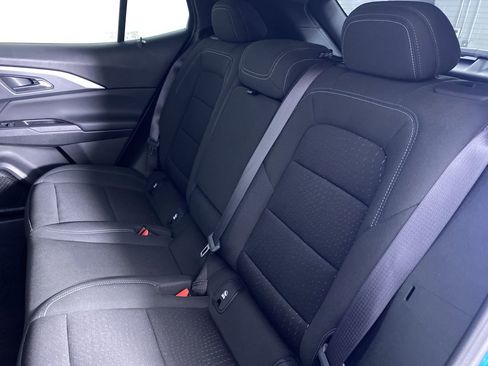 Certified 2025 Chevrolet Equinox EV LT image 12